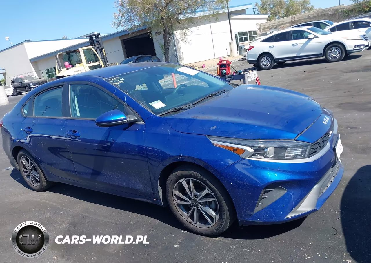 2024 Kia Forte Lxs VIN:3KPF24AD6RE695182 - 14