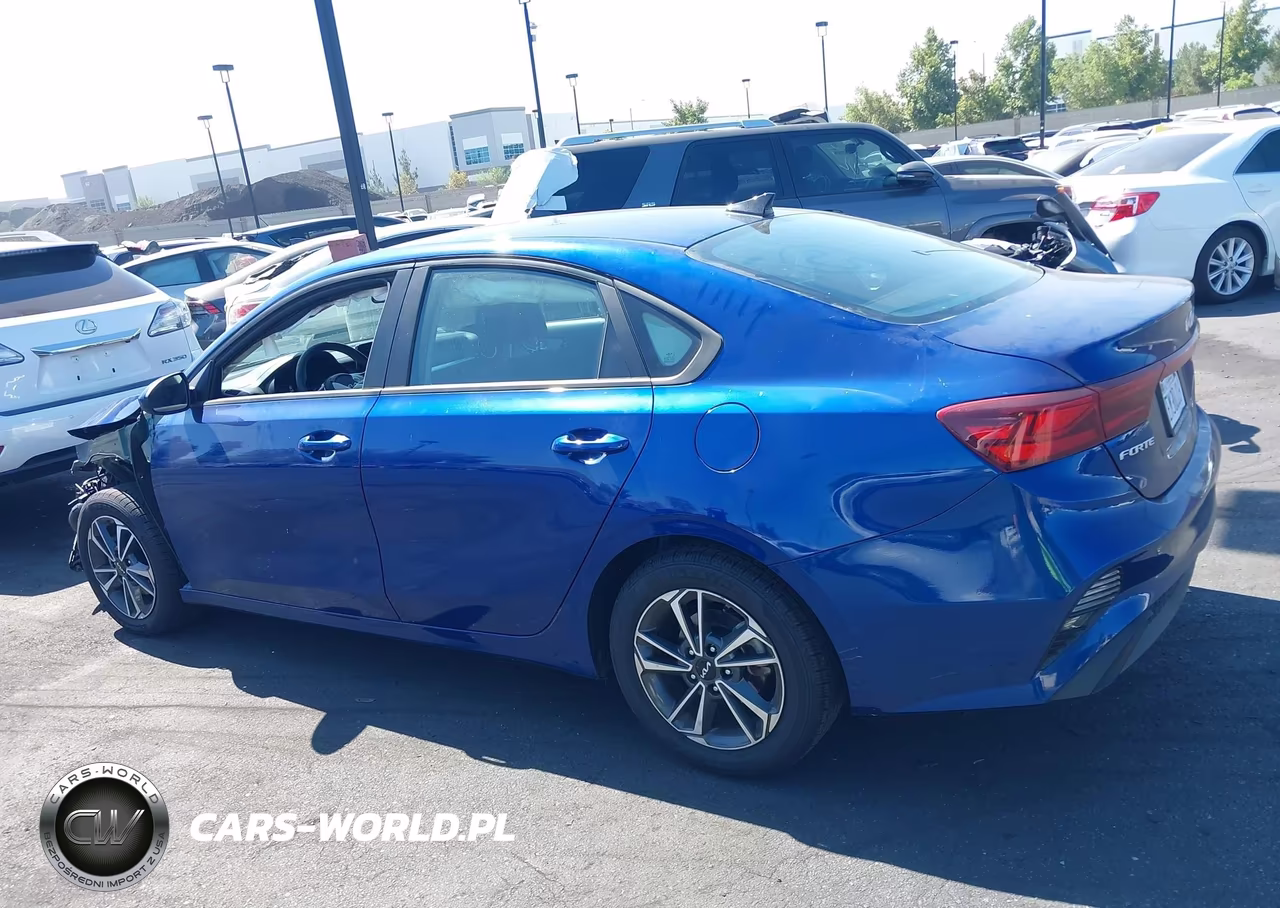 2024 Kia Forte Lxs VIN:3KPF24AD6RE695182 - 15