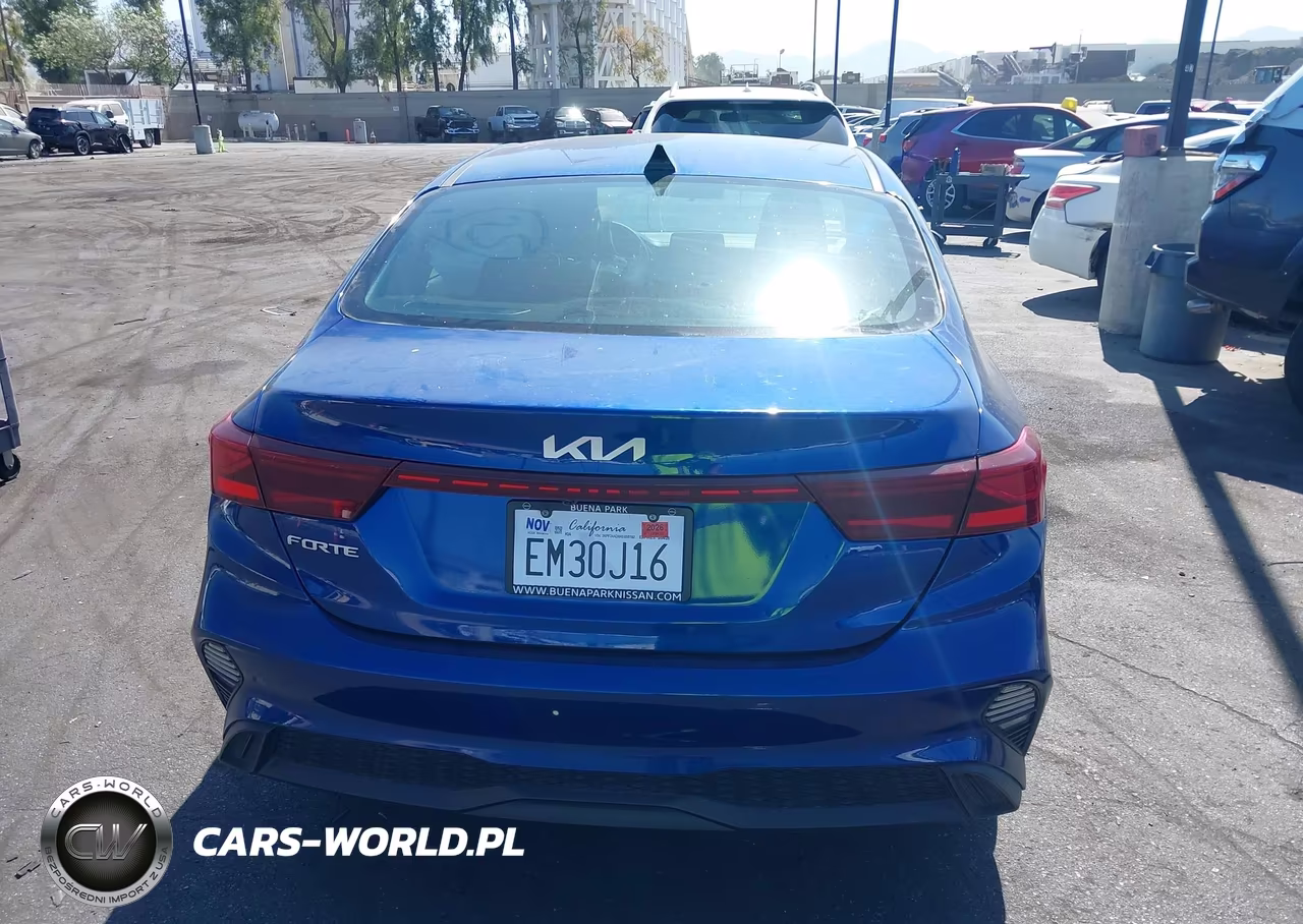 2024 Kia Forte Lxs VIN:3KPF24AD6RE695182 - 17