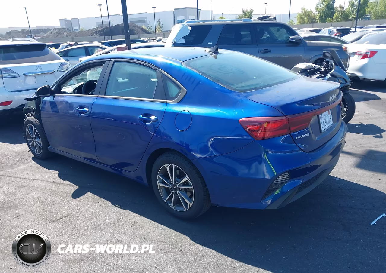 2024 Kia Forte Lxs VIN:3KPF24AD6RE695182 - 3