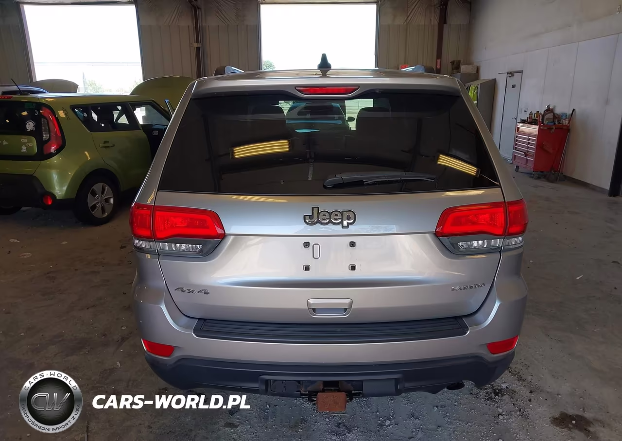 2015 Jeep Grand Cherokee Laredo VIN:1C4RJFAG6FC791340 - 16