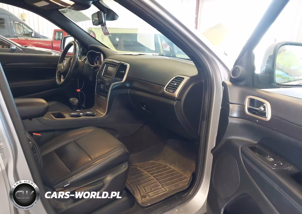 2015 Jeep Grand Cherokee Laredo VIN:1C4RJFAG6FC791340 - 5