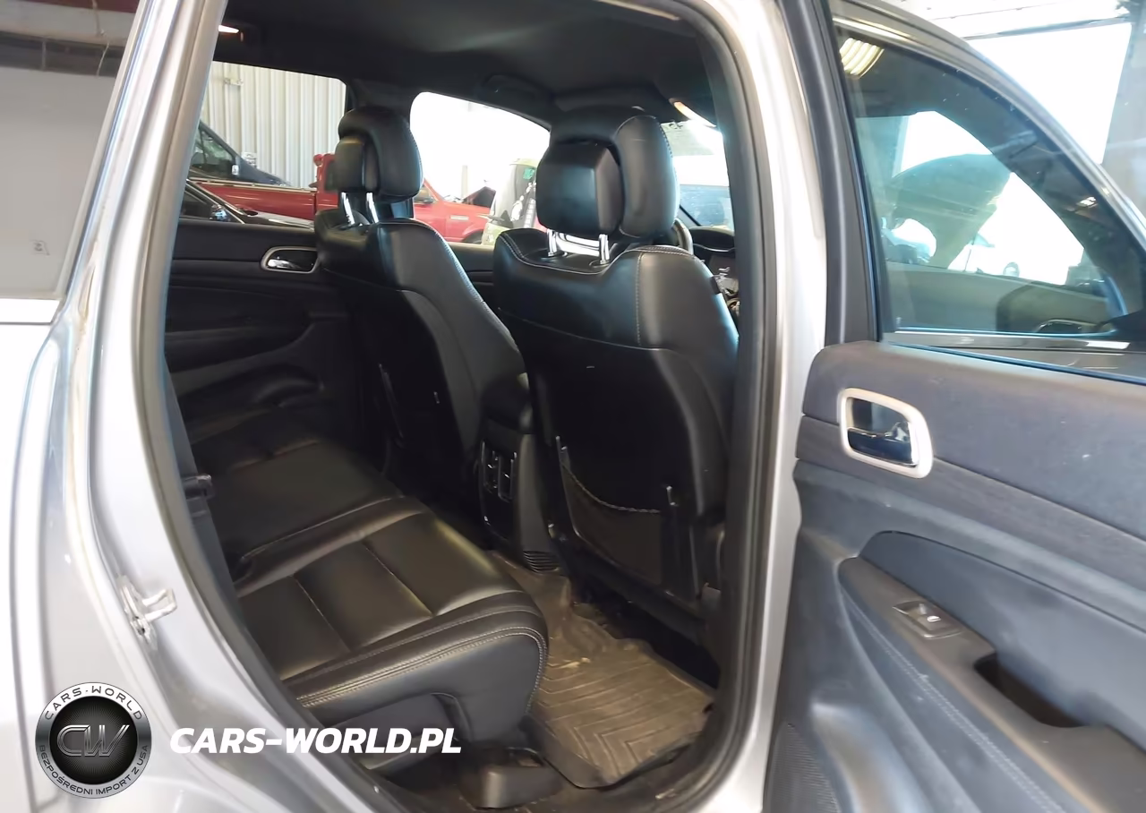 2015 Jeep Grand Cherokee Laredo VIN:1C4RJFAG6FC791340 - 8