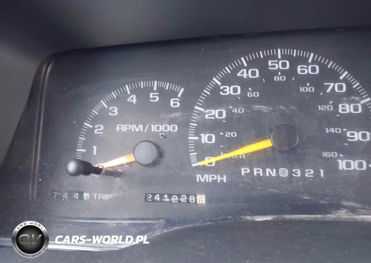1998 Chevrolet Suburban 1500 VIN:1GNFK16R6WJ306534 - 7