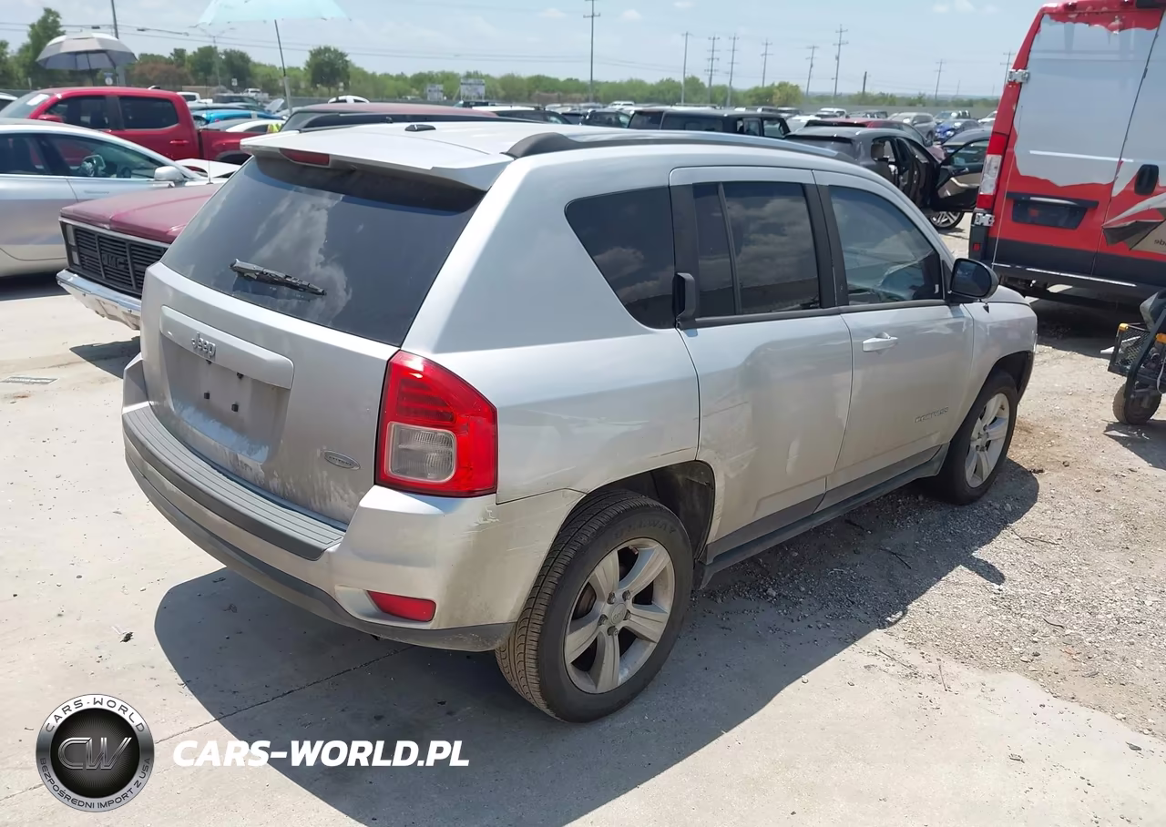 2011 Jeep Compass VIN:1J4NT1FA5BD287859 - 4