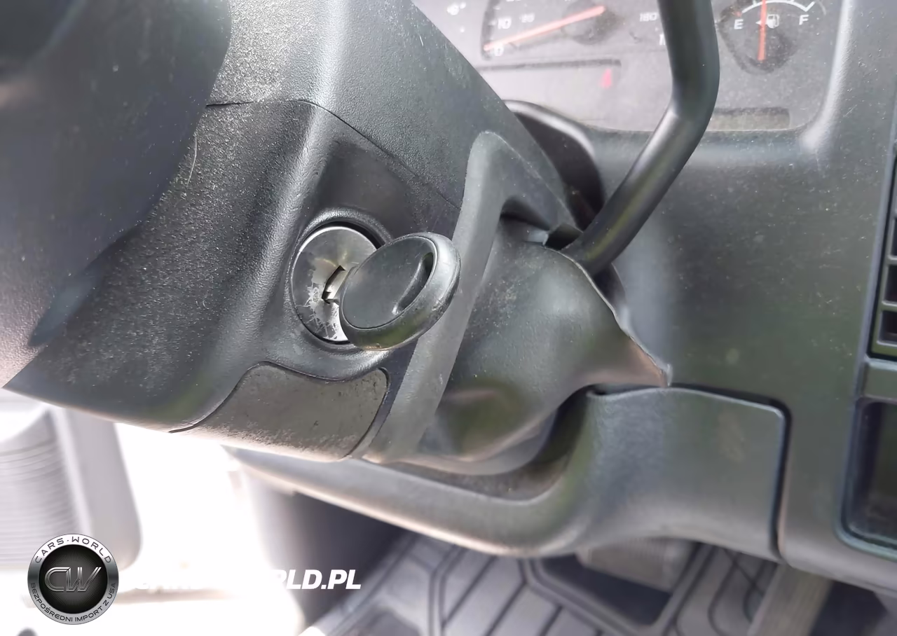 2002 Dodge Dakota Sport VIN:1B7HL38X72S714552 - 11