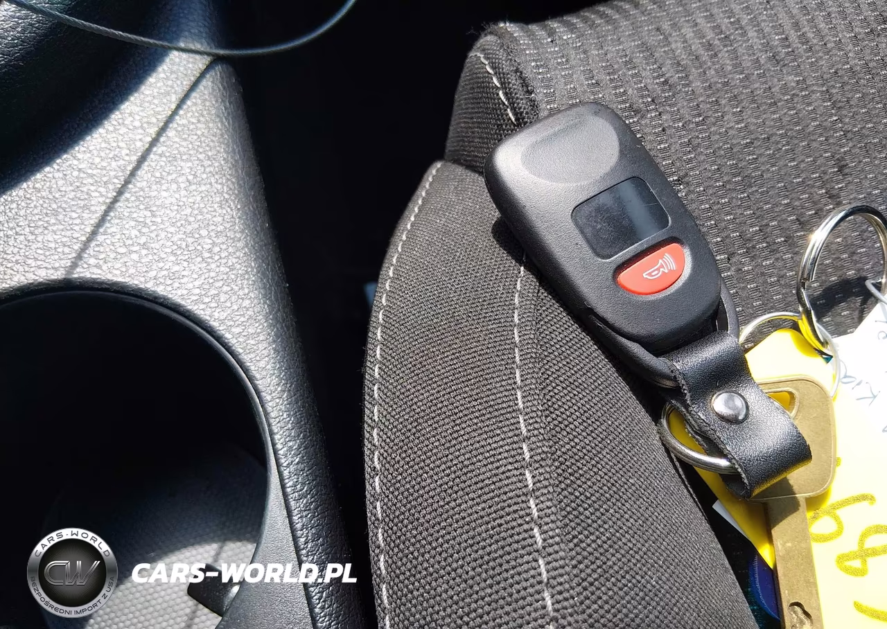 2019 Kia Forte Lxs VIN:3KPF24AD4KE026334 - 11