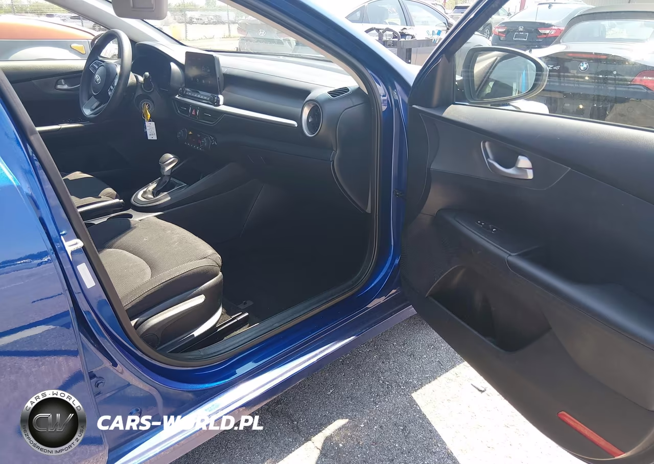 2019 Kia Forte Lxs VIN:3KPF24AD4KE026334 - 5