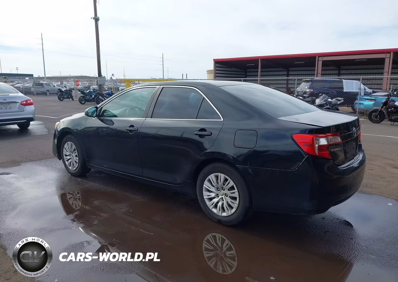 2014 Toyota Camry L VIN:4T1BF1FK1EU802512 - 3