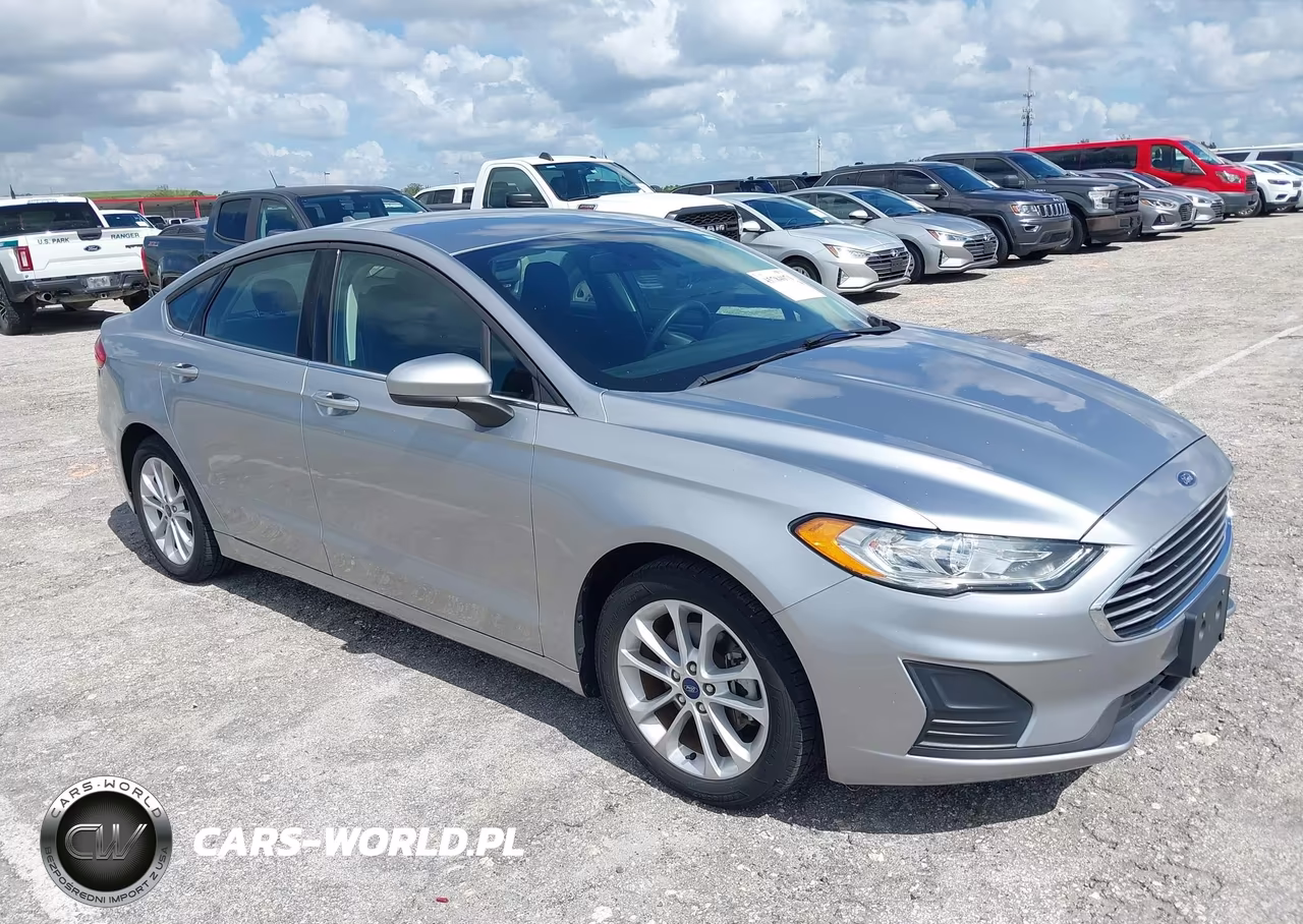 2020 Ford Fusion Hybrid Se – zdjęcie 1 z 16