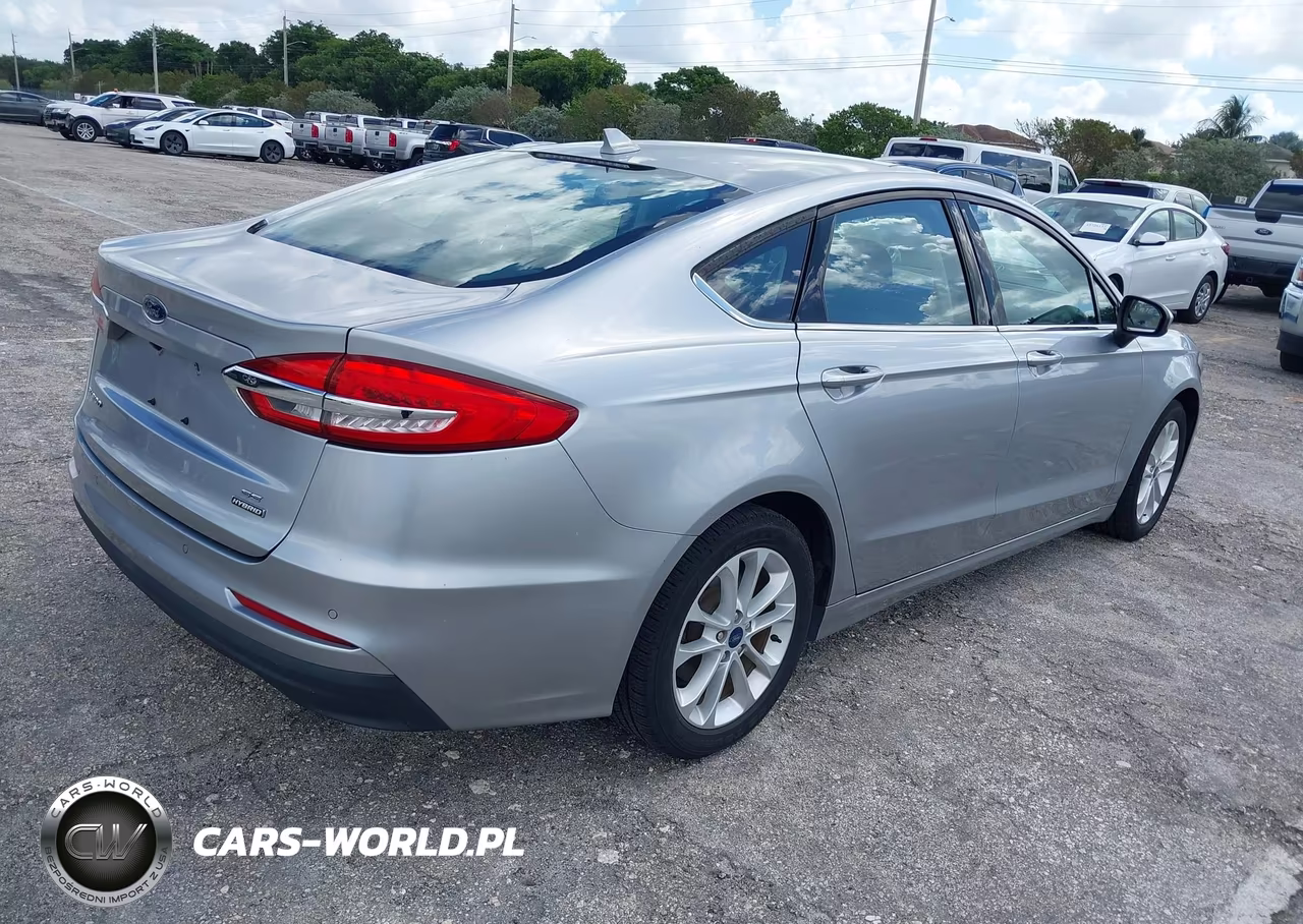 2020 Ford Fusion Hybrid Se VIN:3FA6P0LU4LR196894 - 4