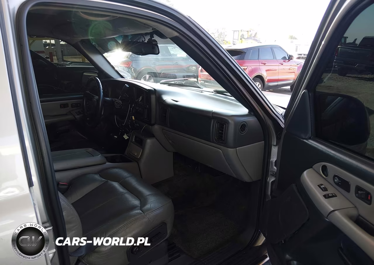 2000 Chevrolet Tahoe All New Lt VIN:1GNEC13T4YJ186549 - 5