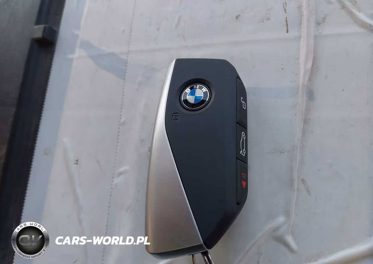 2025 BMW X3 30 xDrive VIN:5UX53GP00S9075886 - 11