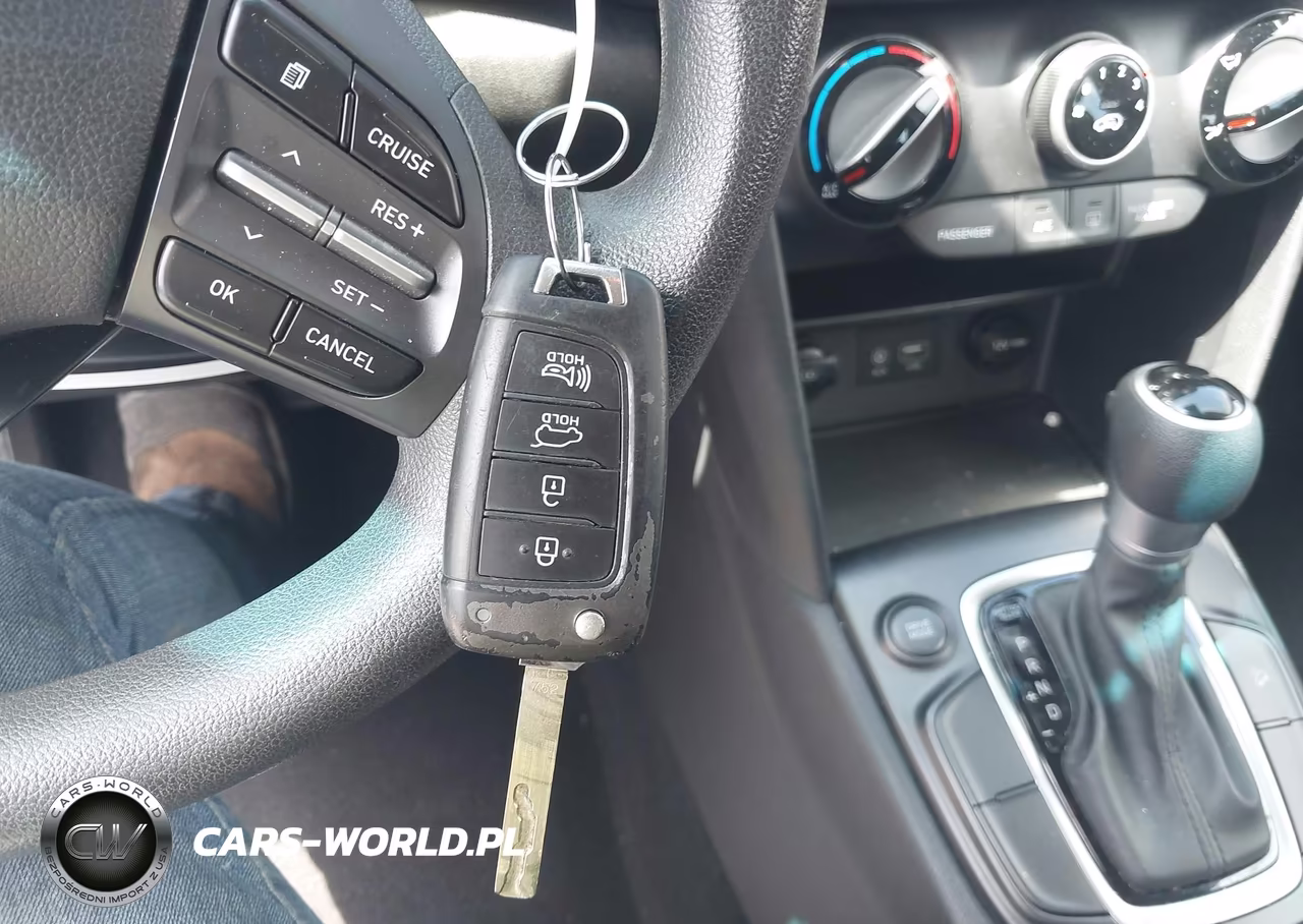 2019 Hyundai Kona Se VIN:KM8K12AA0KU308432 - 11