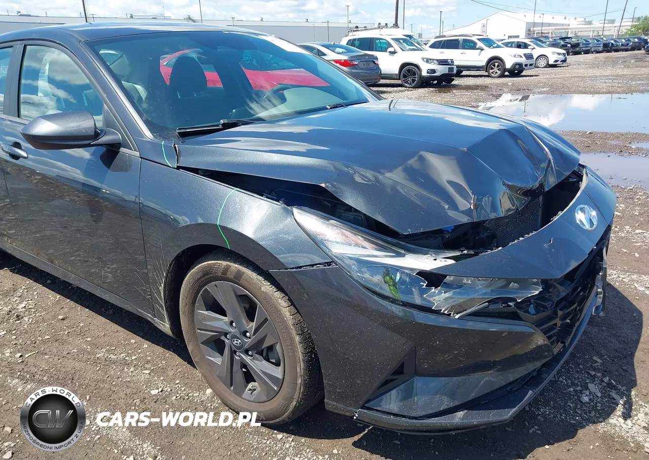2022 Hyundai Elantra Sel VIN:5NPLS4AG4NH065602 - 18