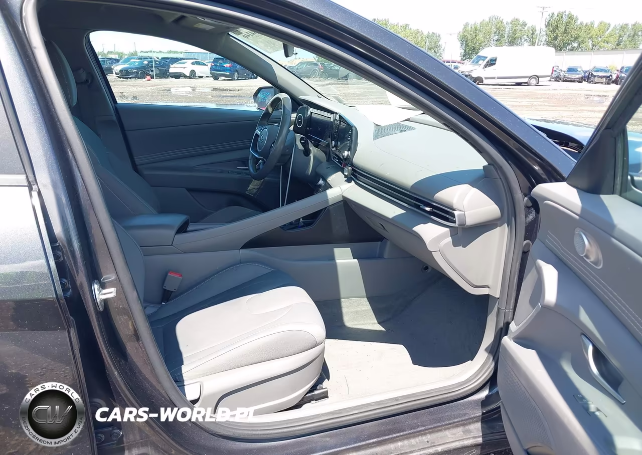2022 Hyundai Elantra Sel VIN:5NPLS4AG4NH065602 - 5