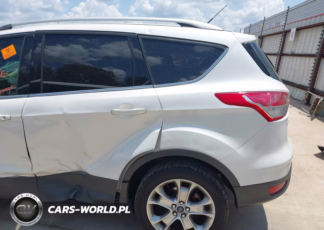 2015 Ford Escape Titanium VIN:1FMCU0J98FUA77937 - 14