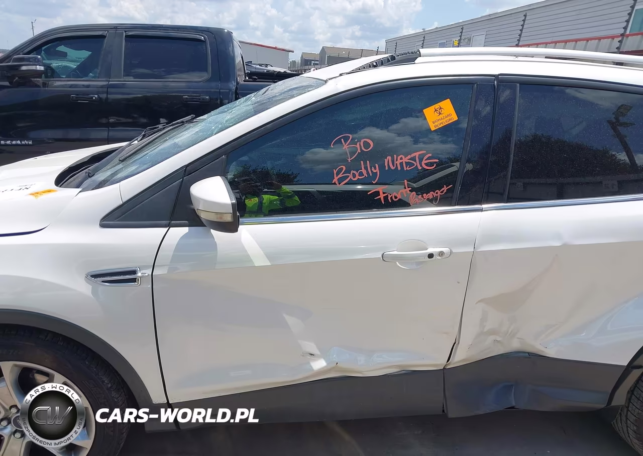2015 Ford Escape Titanium VIN:1FMCU0J98FUA77937 - 15