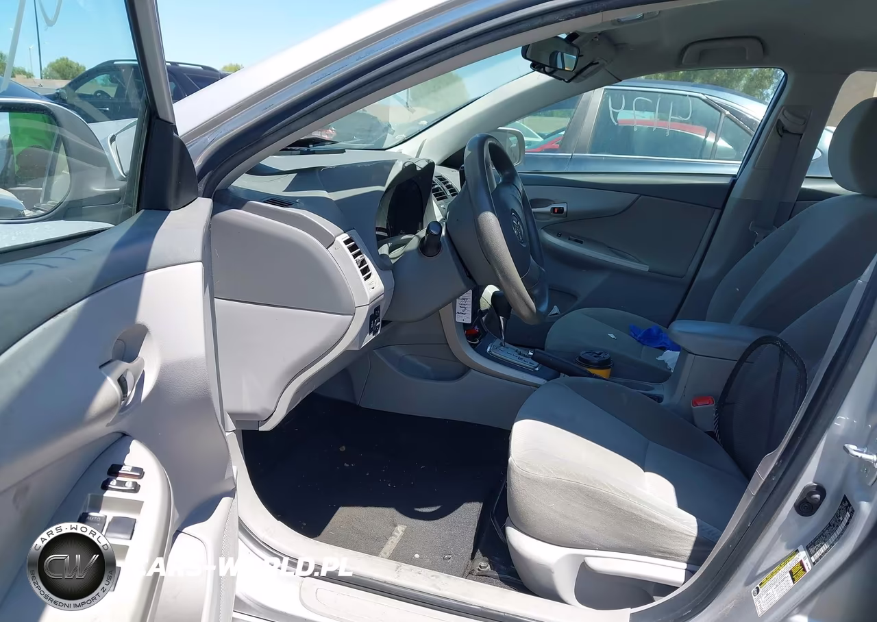 2010 Toyota Corolla Le VIN:2T1BU4EE9AC518267 - 5