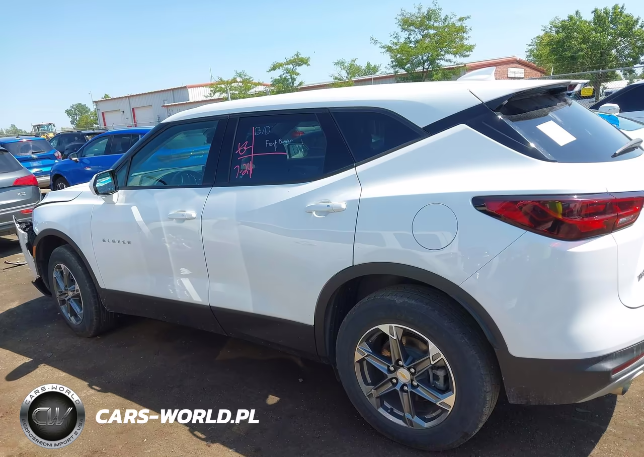 2025 Chevrolet Blazer Awd 2Lt VIN:3GNKBHR45SS247671 - 14