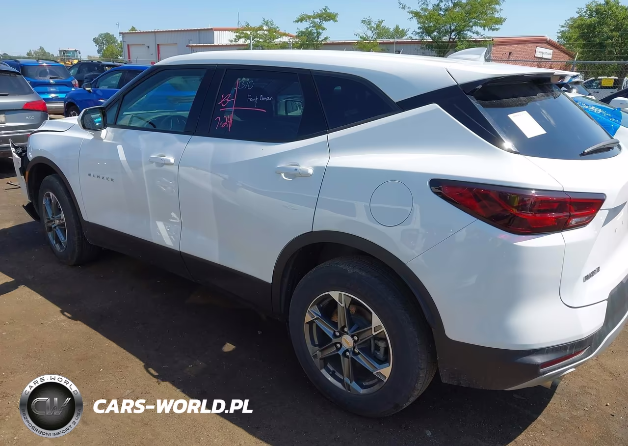 2025 Chevrolet Blazer Awd 2Lt VIN:3GNKBHR45SS247671 - 3