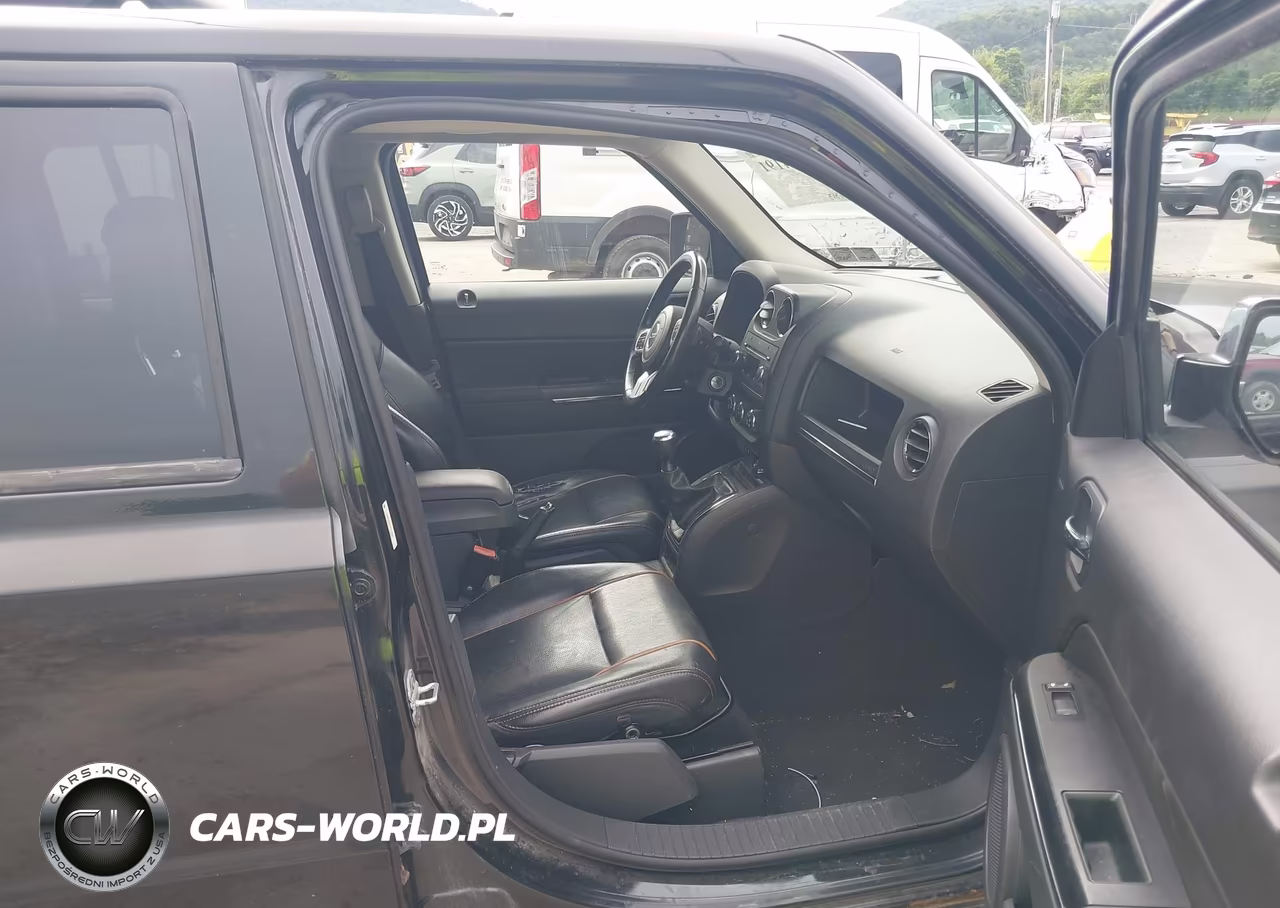 2011 Jeep Patriot Latitude X VIN:1J4NF4GB2BD174855 - 5