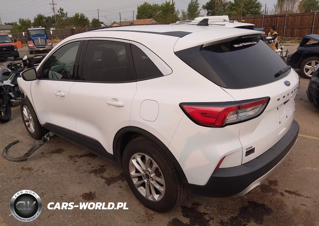 2020 Ford Escape Se VIN:1FMCU9G63LUB41699 - 3