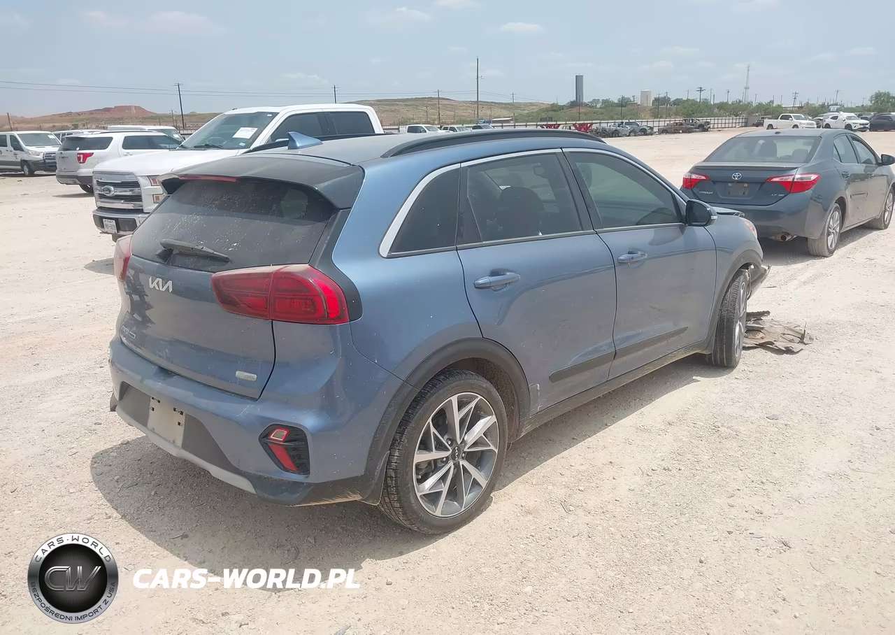 2022 Kia Niro Touring Se VIN:KNDCC3LC8N5515740 - 4