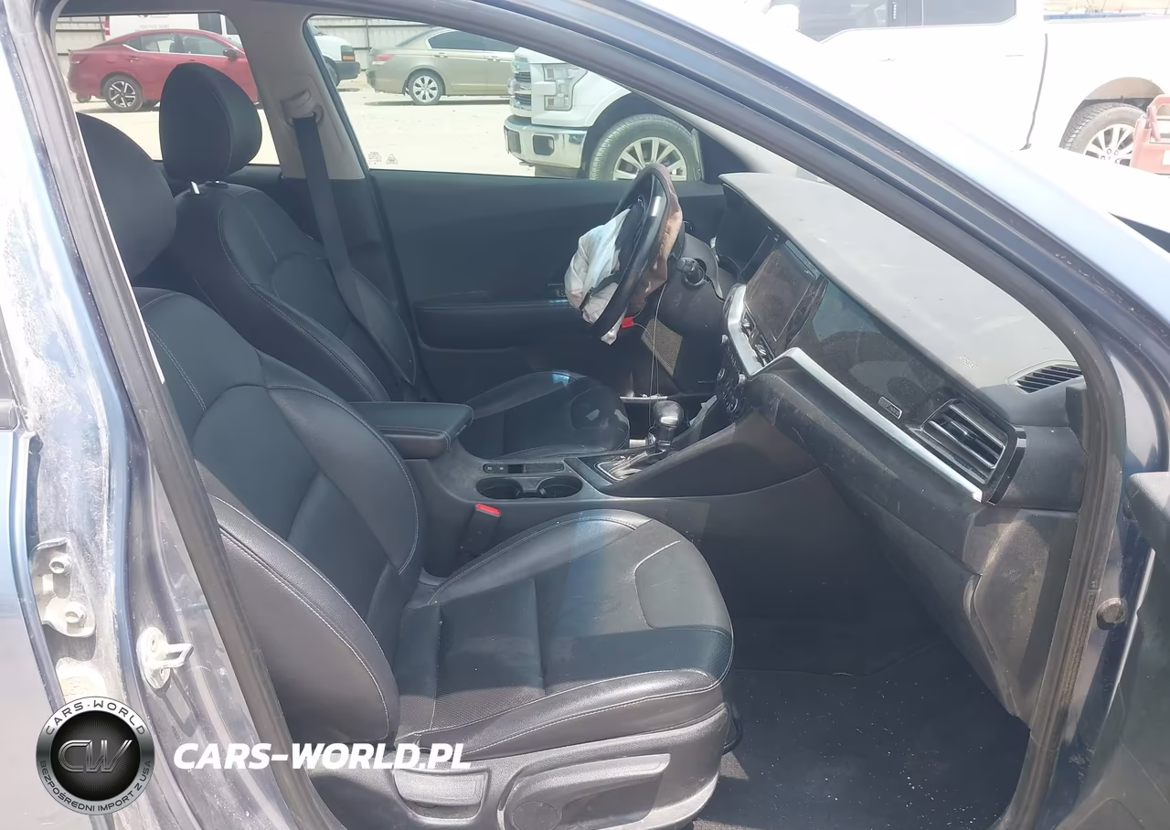 2022 Kia Niro Touring Se VIN:KNDCC3LC8N5515740 - 5