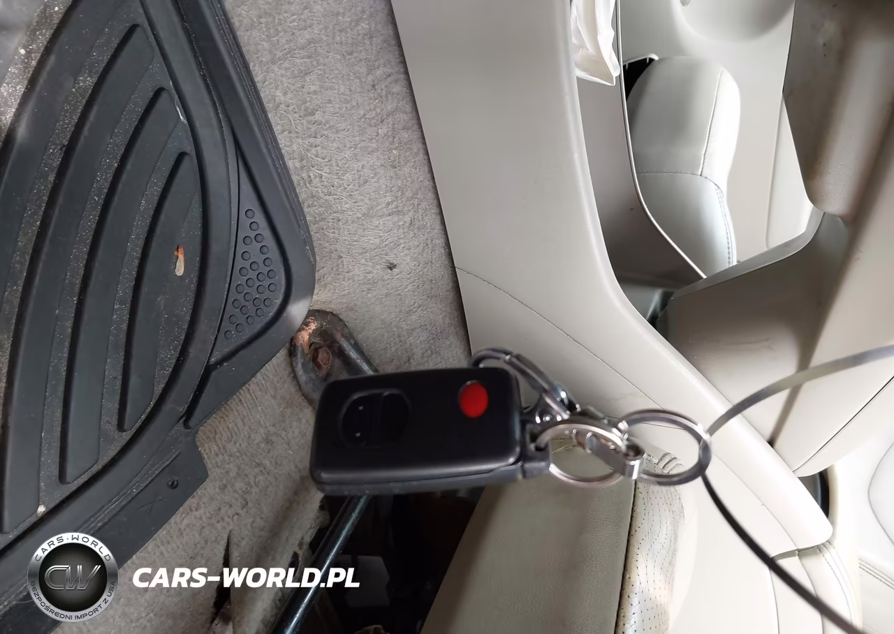 2011 Toyota Prius Four VIN:JTDKN3DU0B0302710 - 11