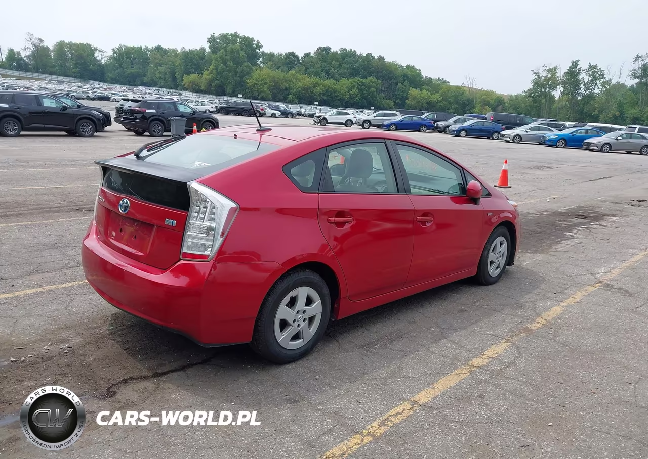 2011 Toyota Prius Four VIN:JTDKN3DU0B0302710 - 4