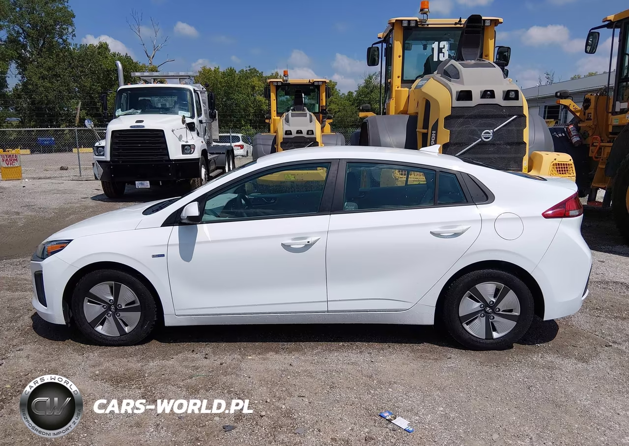 2020 Hyundai Ioniq Hybrid Blue VIN:KMHC65LC7LU221537 - 14
