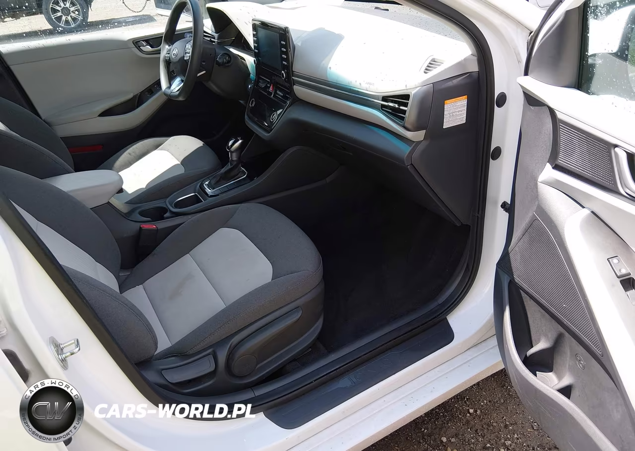 2020 Hyundai Ioniq Hybrid Blue VIN:KMHC65LC7LU221537 - 5