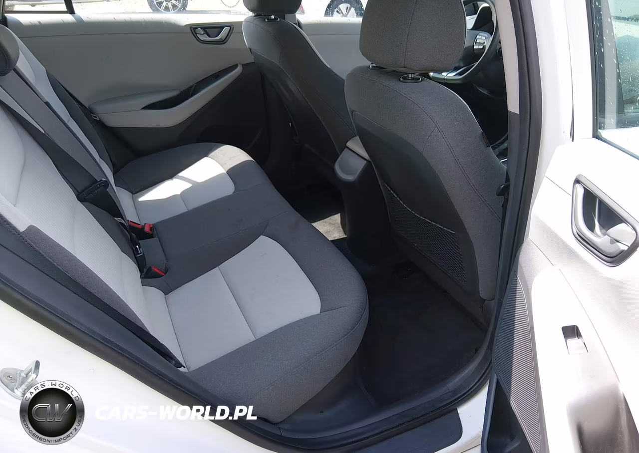 2020 Hyundai Ioniq Hybrid Blue VIN:KMHC65LC7LU221537 - 8