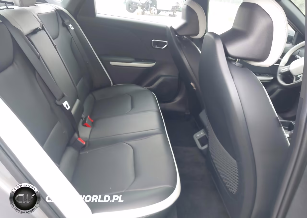 2026 Kia K4 Gt-Line VIN:3KPFW4DE6TE350363 - 8