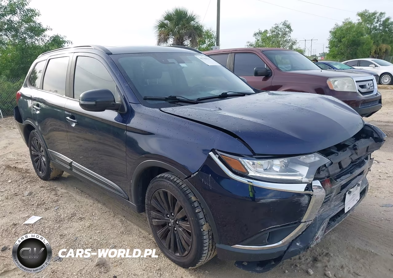 2020 Mitsubishi Outlander Le 2.4-Se 2.4-Sel 2.4-Sp 2.4 – zdjęcie 1 z 16