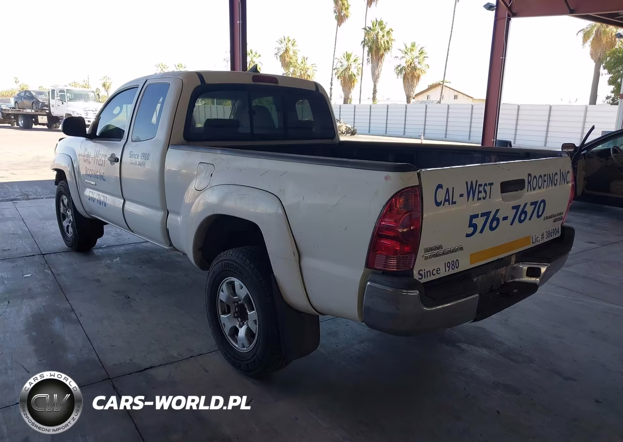 2012 Toyota Tacoma Prerunner VIN:5TFTX4GNXCX014033 - 3