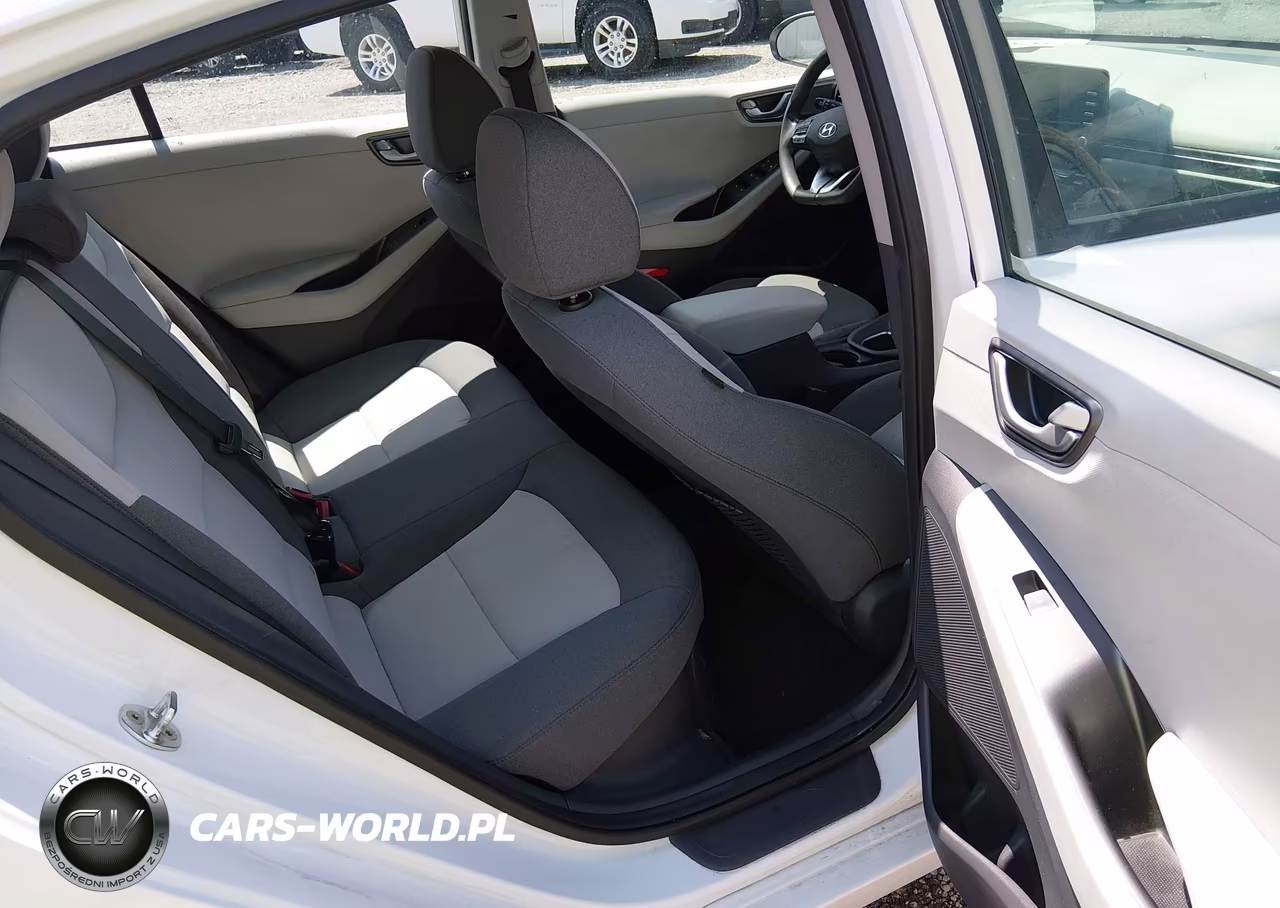 2020 Hyundai Ioniq Hybrid Blue VIN:KMHC65LC3LU231367 - 8