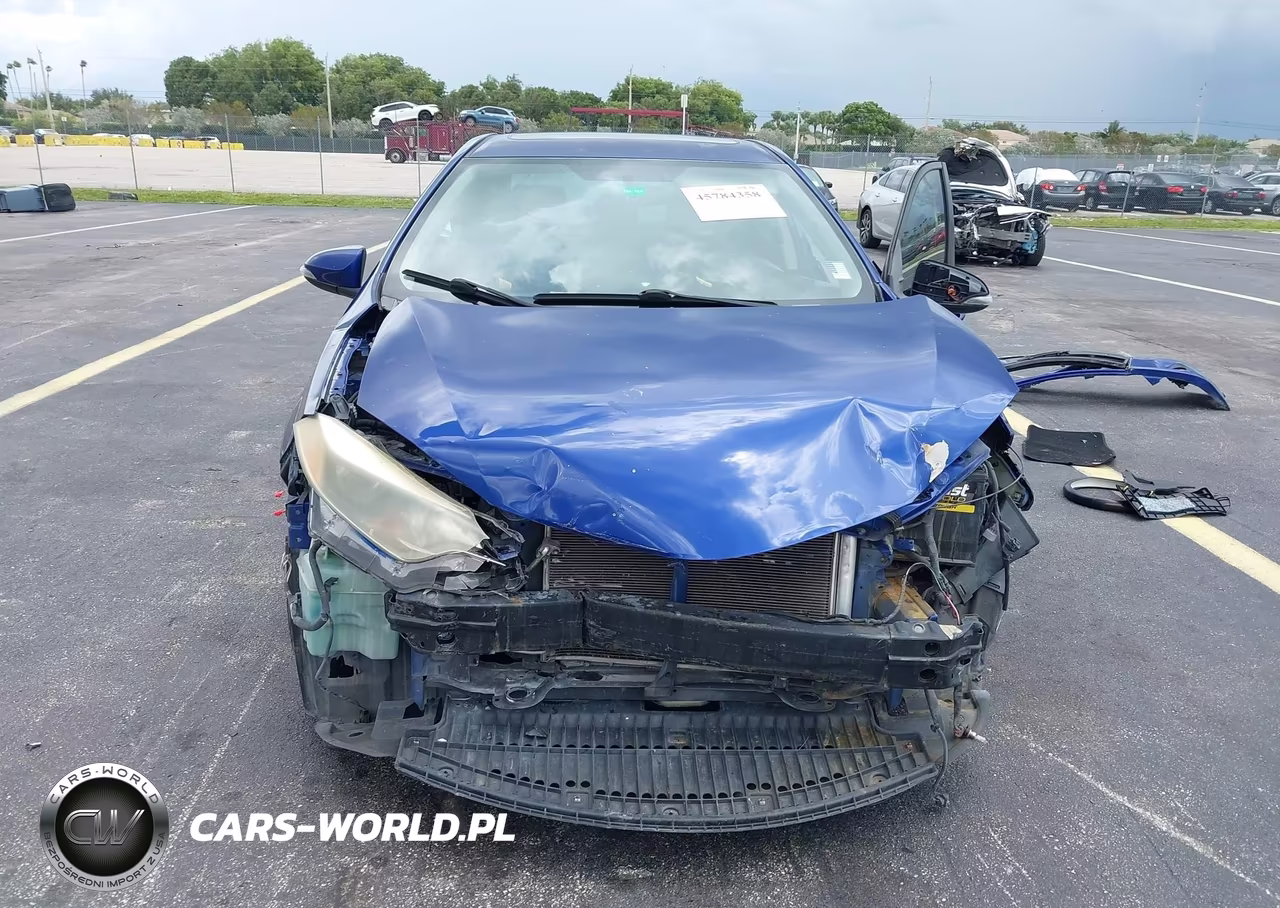2015 Toyota Corolla S Plus VIN:2T1BURHE3FC296857 - 13