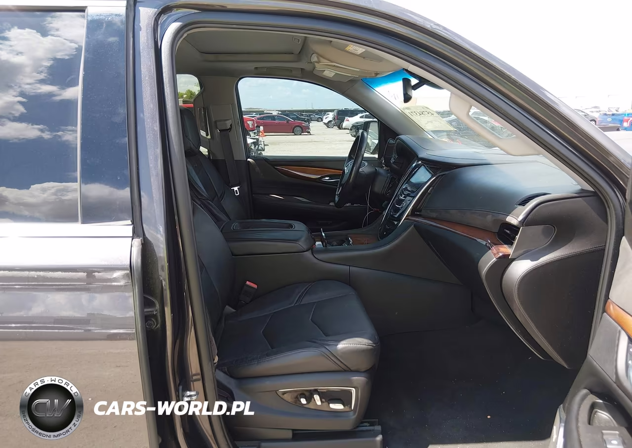 2015 Cadillac Escalade Luxury VIN:1GYS4MKJ8FR564956 - 5