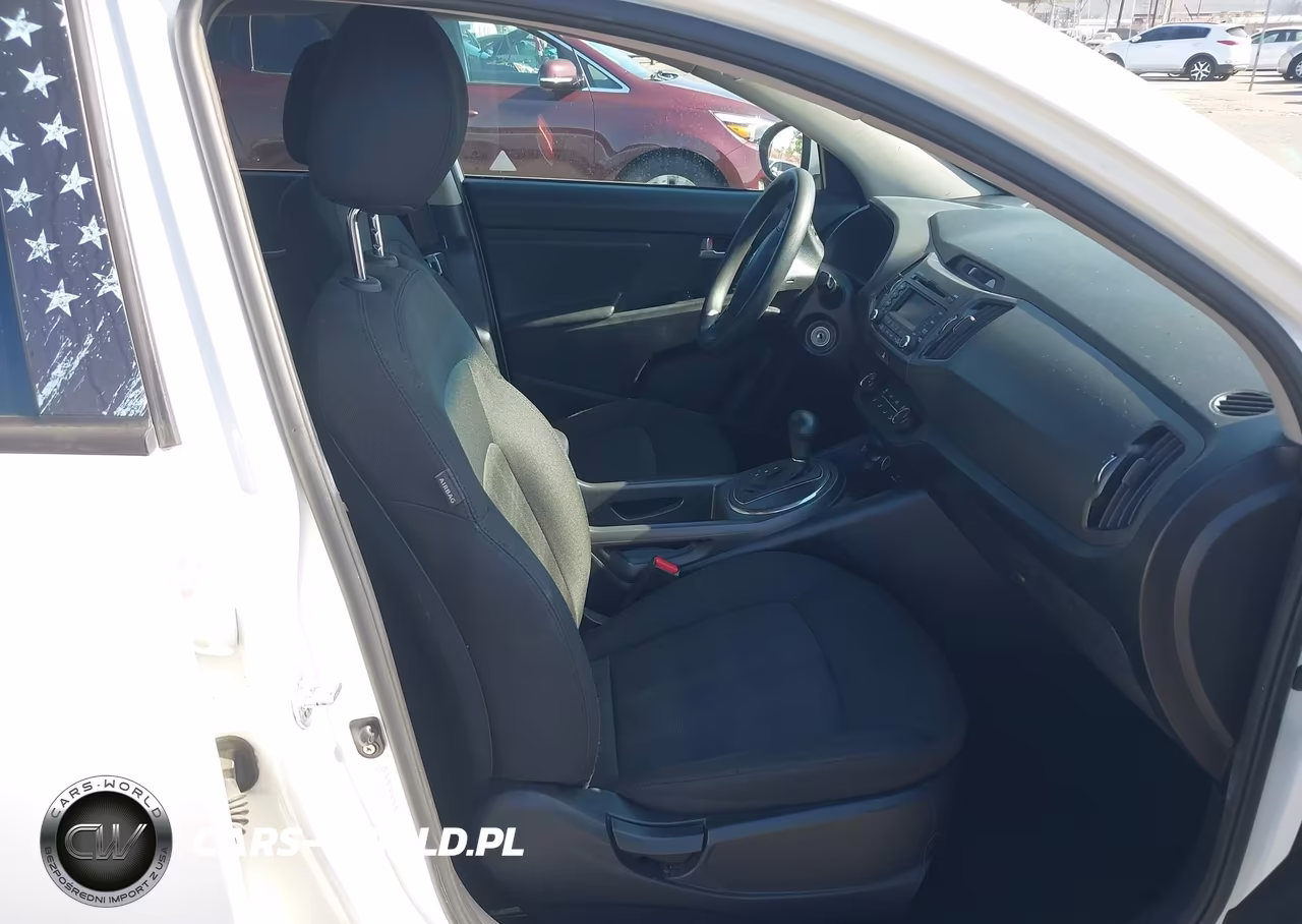 2013 Kia Sportage Lx VIN:KNDPBCA22D7449557 - 5