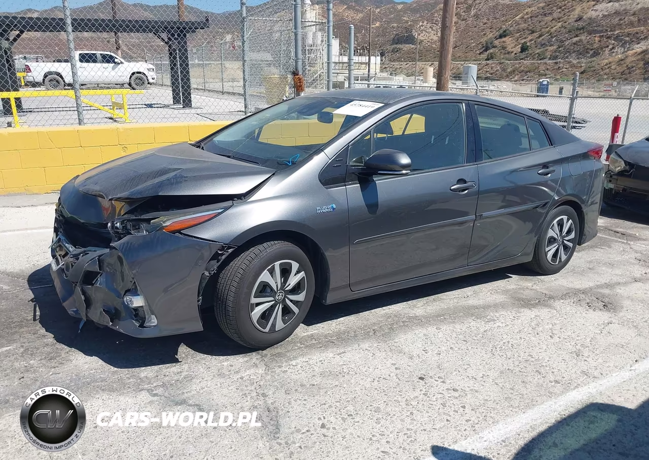 2017 Toyota Prius Prime Advanced VIN:JTDKARFP8H3021025 - 14