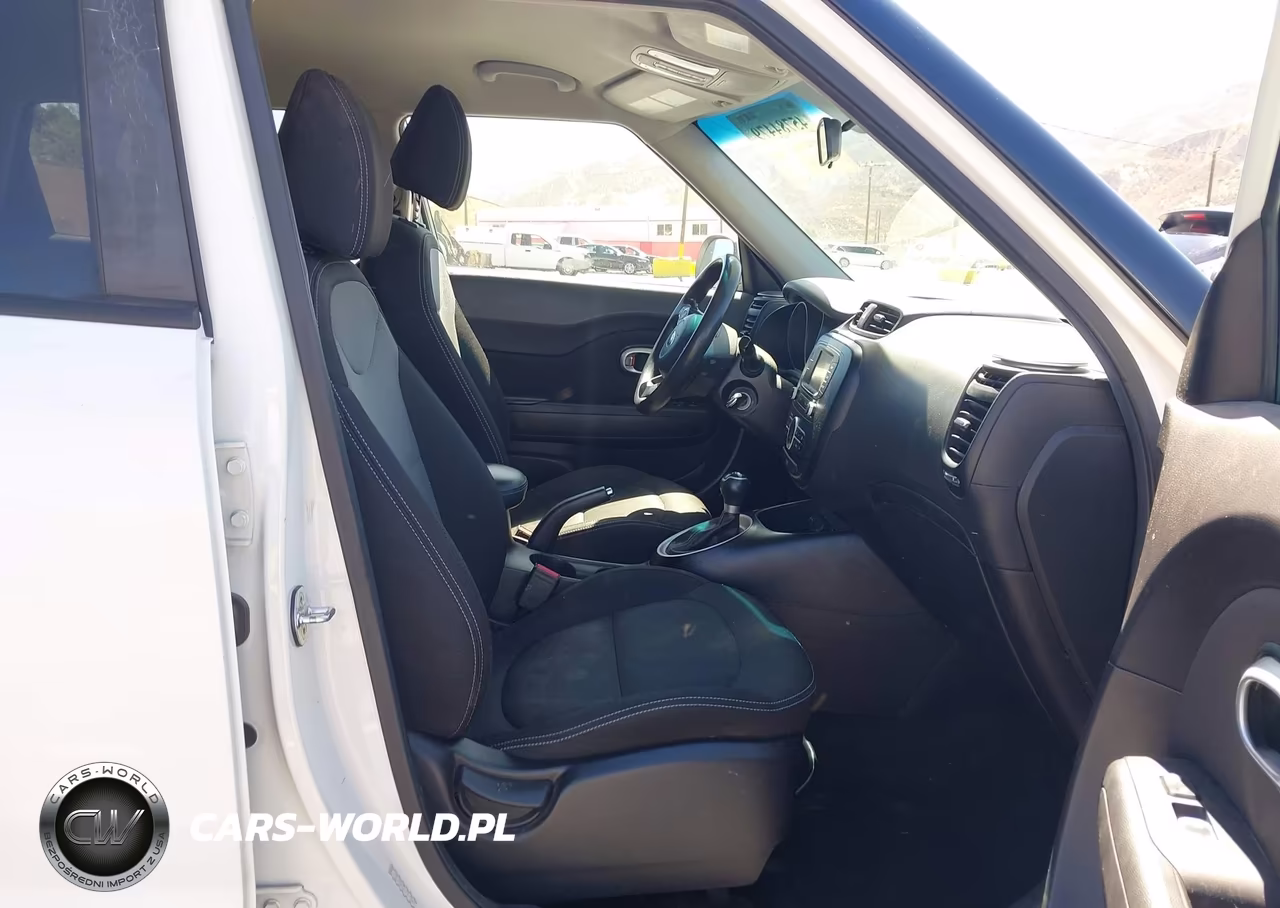 2017 Kia Soul + VIN:KNDJP3A52H7493047 - 5