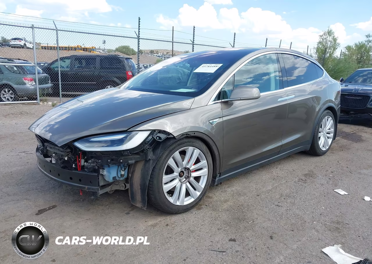 2016 Tesla Model X 75D-P100D-P90D VIN:5YJXCBE4XGF002993 - 2