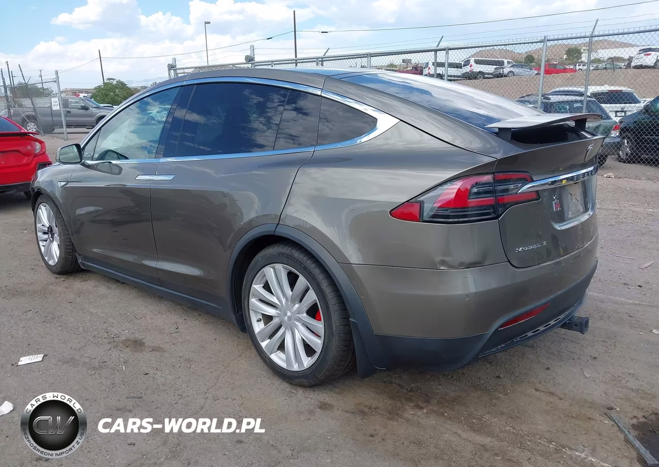 2016 Tesla Model X 75D-P100D-P90D VIN:5YJXCBE4XGF002993 - 3
