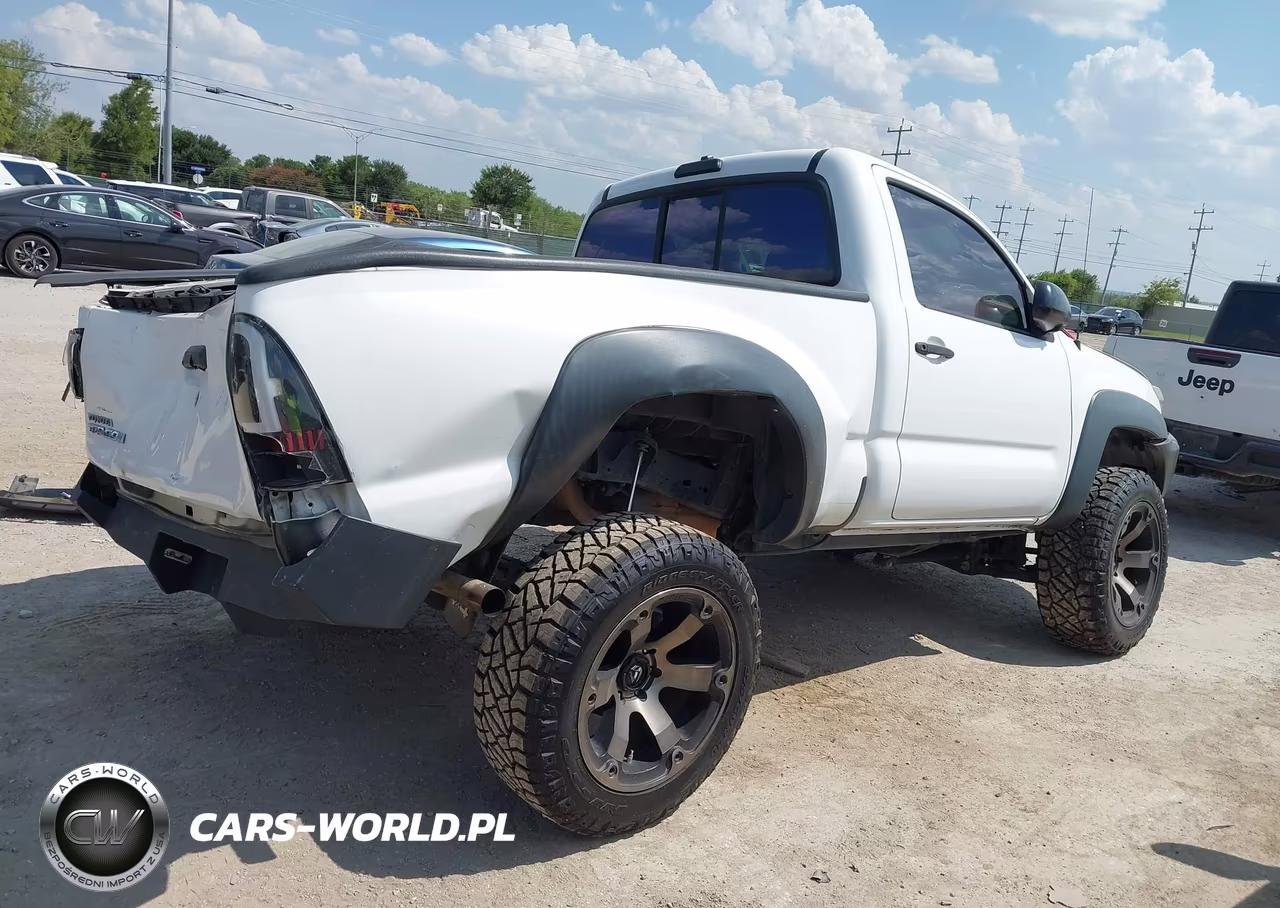 2013 Toyota Tacoma VIN:5TFPX4EN4DX016835 - 4