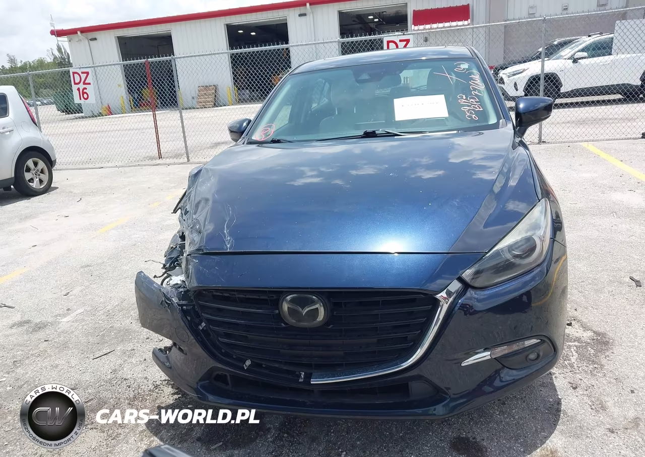2018 Mazda Mazda3 Grand Touring VIN:3MZBN1M31JM259192 - 12