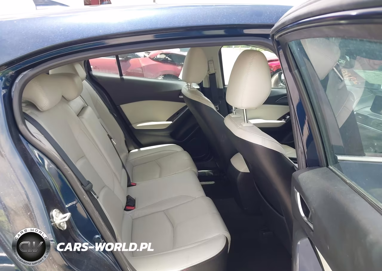 2018 Mazda Mazda3 Grand Touring VIN:3MZBN1M31JM259192 - 8