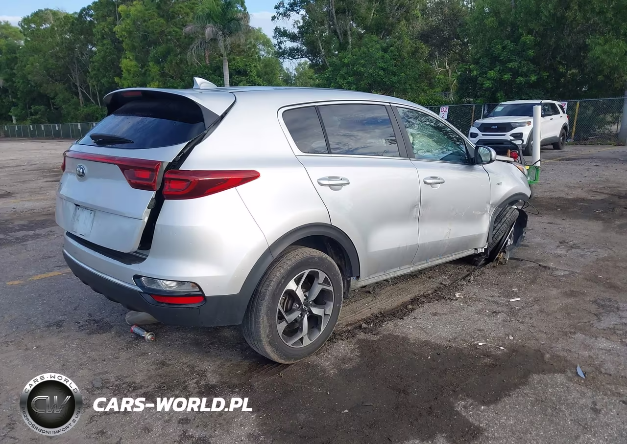 2021 Kia Sportage Lx VIN:KNDPMCAC1M7917653 - 4