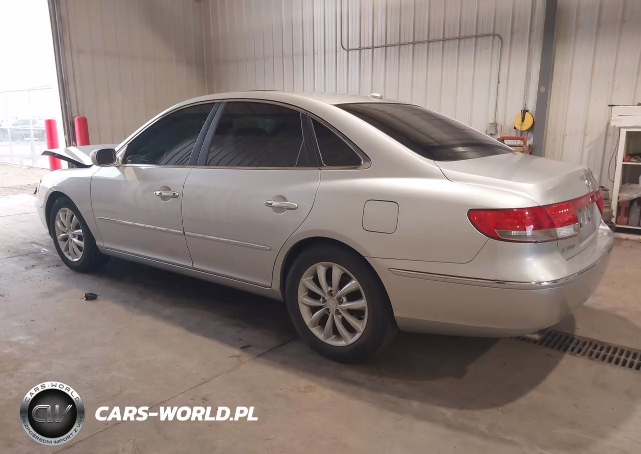 2008 Hyundai Azera Limited VIN:KMHFC46F38A258695 - 3